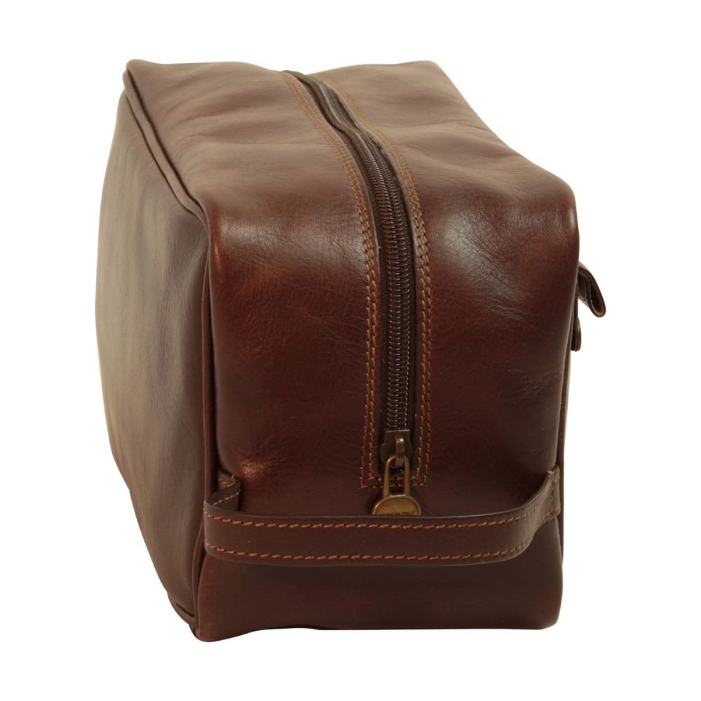 Leder Kulturtasche Damen braun – Rückseite mit Zipper