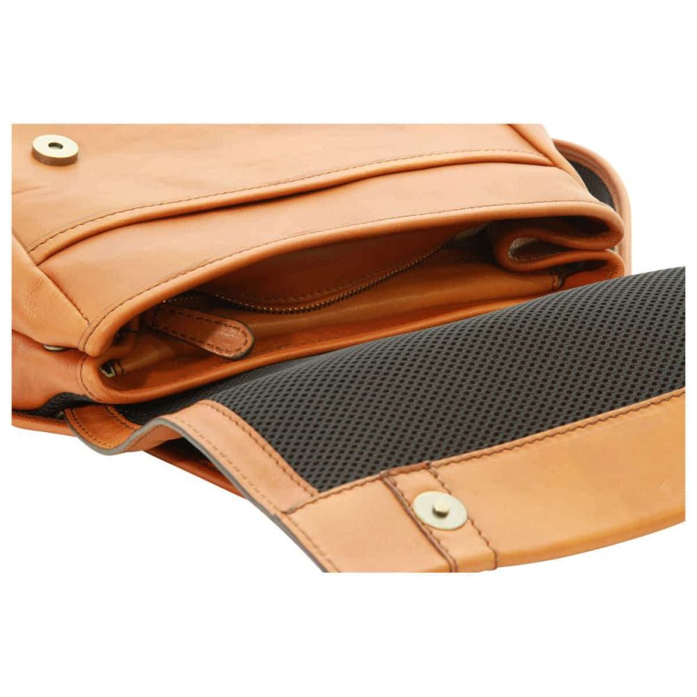Italienischer Leder Laptop Rucksack goldbraun – handgefertigt von Old Angler Firenze, passend für 13 Zoll Notebook