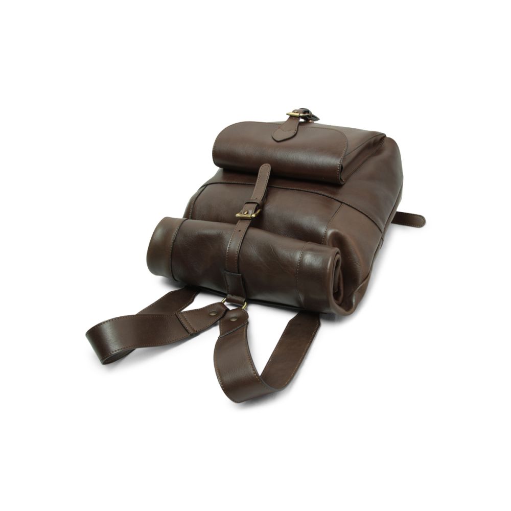 Leder Backpack Herren Braun – Rückansicht mit Schulterriemen