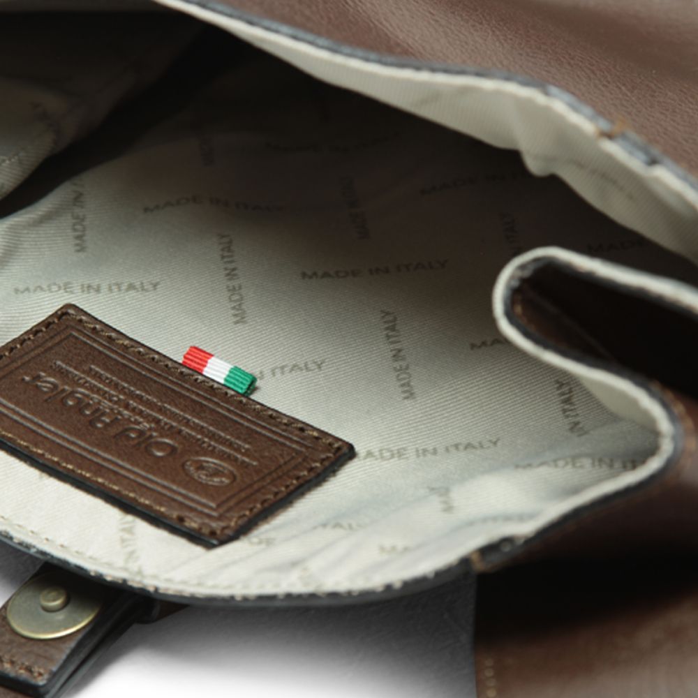 Italienischer Rucksack Leder Dunkelbraun – zusammengefaltet