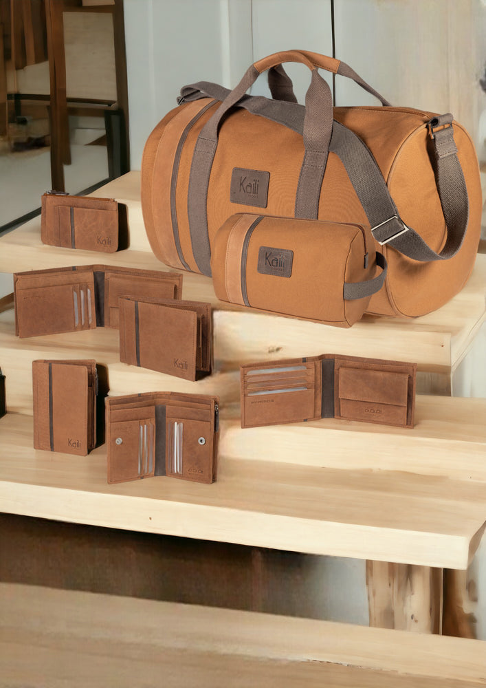 Italienische Reisetasche Leder Herren mit passenden Accessoires, Weekender Tasche aus Canvas und Echtleder, braune Reisetasche im Set mit Geldbörsen