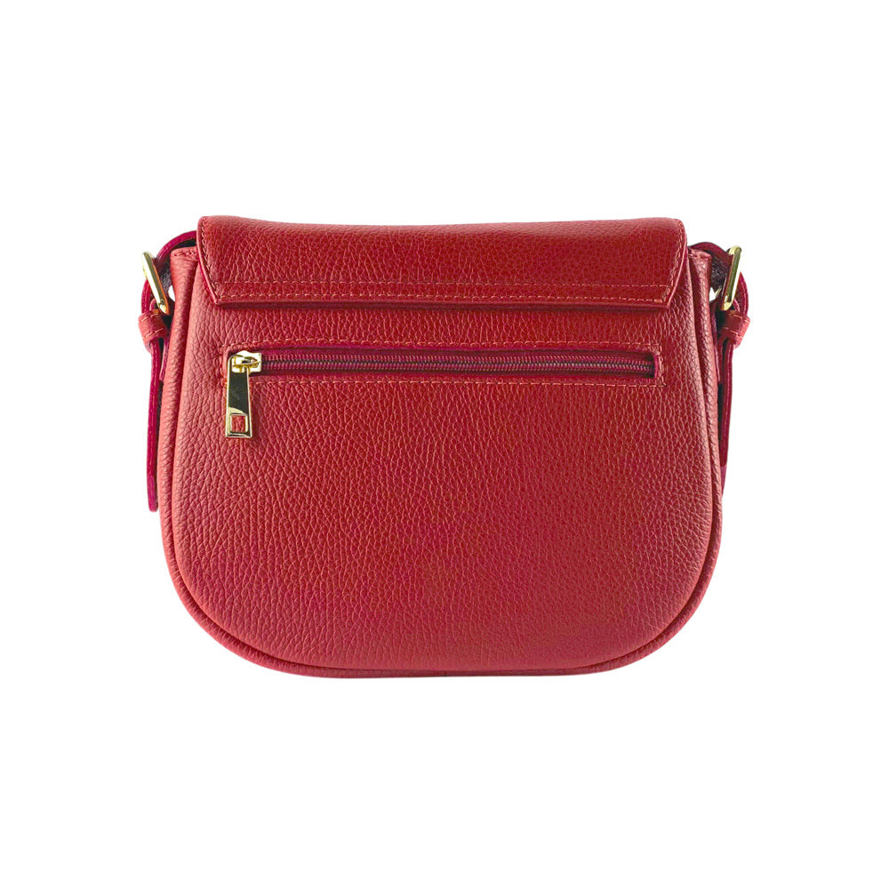 talienische Leder Tasche Rot – Rückseite mit praktischen Details und zeitlosem Design