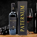 Paternum 2018 – Edler Rotwein aus Kalabrien mit intensivem Aroma von dunklen Früchten und 15,5 % Alkoholgehalt.