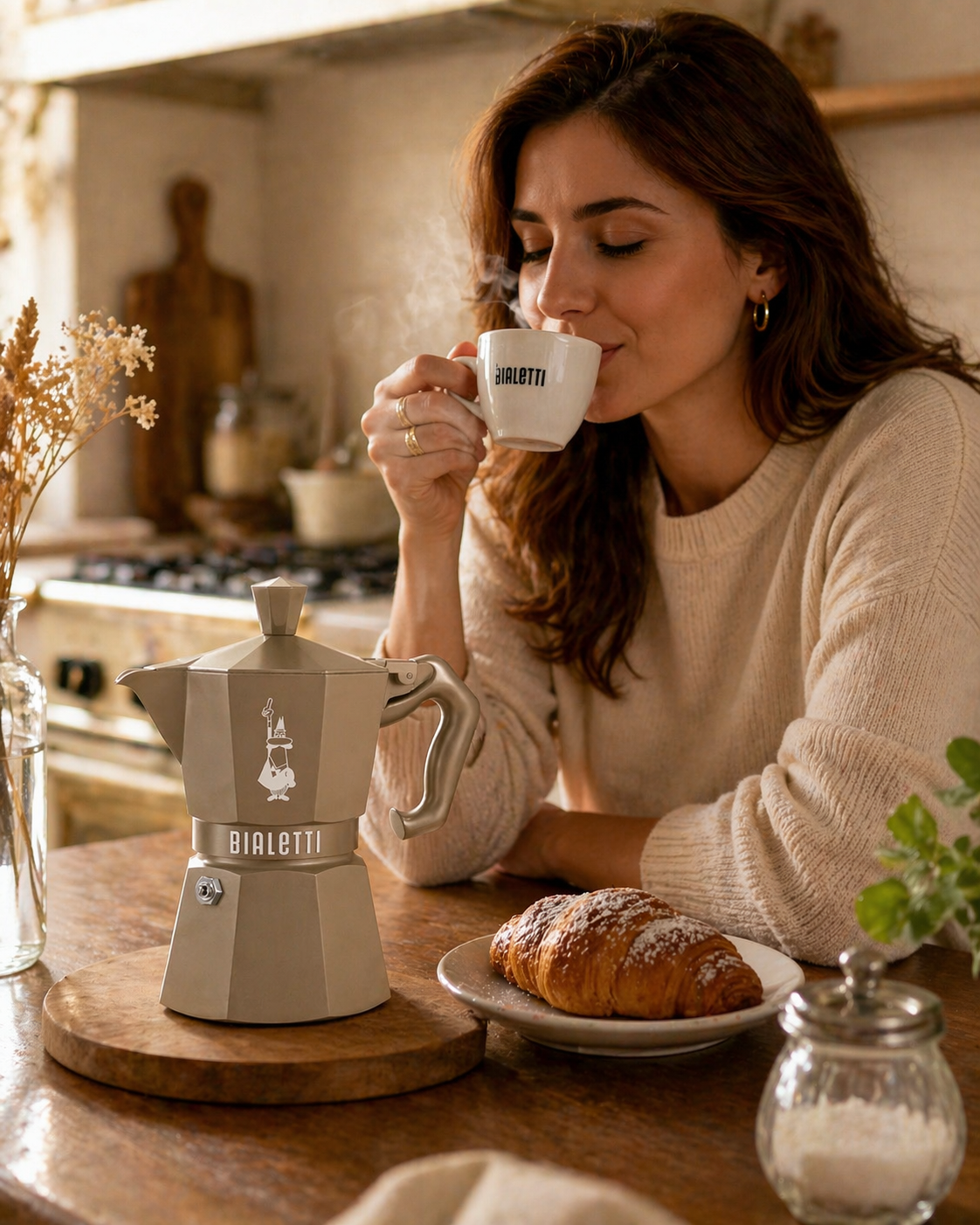 Bialetti EXCLUSIVE 6 Tassen Kaffeemaschine Creme – Italienische Moka Kanne für Induktion geeignet