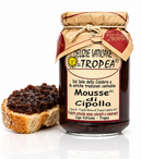     Mousse di Cipolla di Tropea IGP auf geröstetem Brot – kalabrische Zwiebelmarmelade als mediterrane Delikatesse 🇮🇹