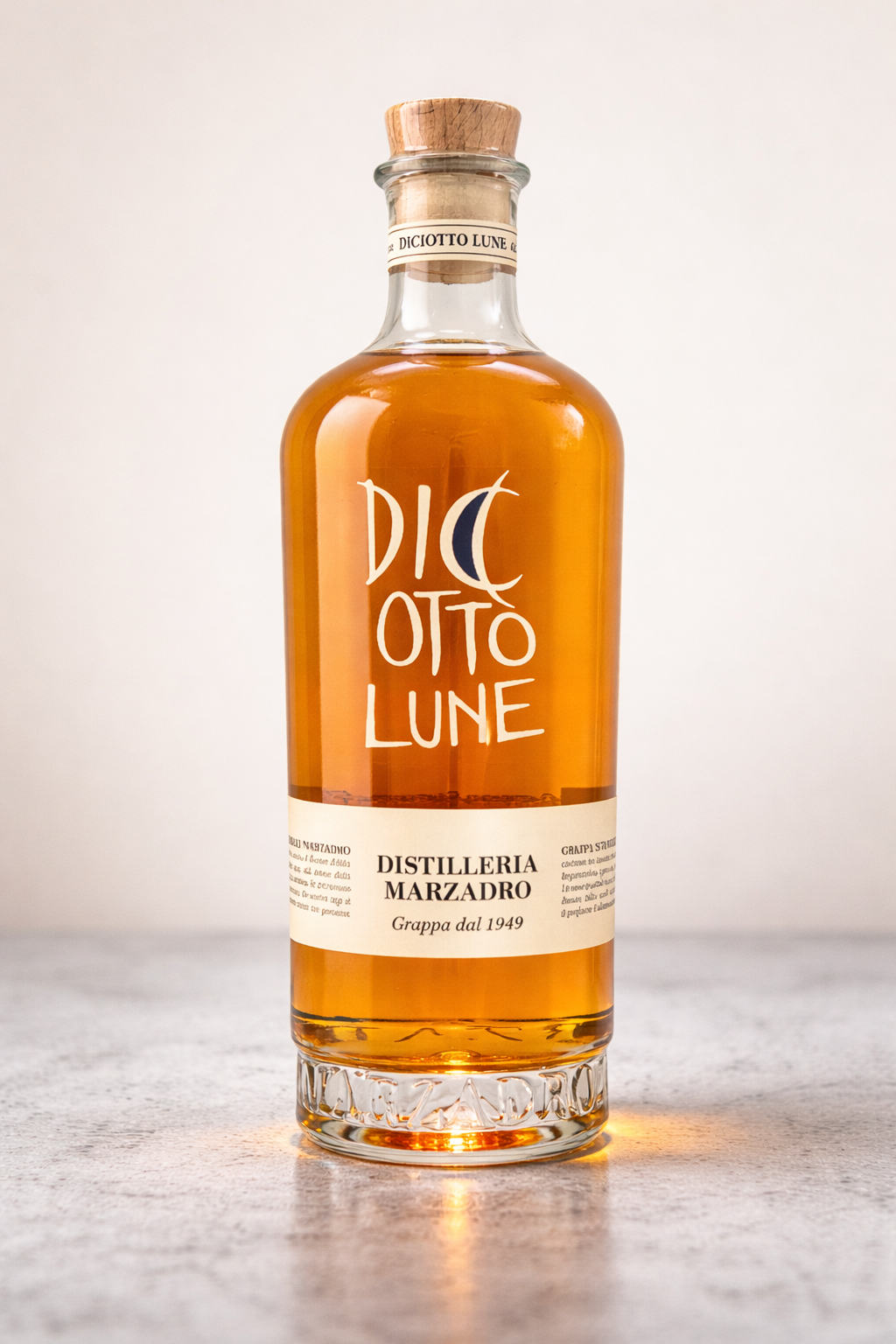 Diciotto Lune Grappa von Distilleria Marzadro in Glasflasche – italienischer Premium Grappa aus Italien online kaufen Bella Italia Store