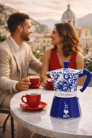 Italienische Kaffeemaschine Bialetti D&G im Einsatz – Espresso genießen zu zweit italienischer Lifestyle
