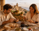 Zwiebelmarmelade aus Sizilien genießen auf Terrasse – Confiture di Cipolla mit Brot und Antipasti