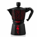     Bialetti Moka Express Stranger Things schwarze Kaffeemaschine Detailansicht