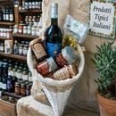 Italienischer Geschenkkorb mit Pinot Grigio und Feinkost aus Sizilien
