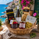 Italienischer Geschenkkorb mit Weißwein, Feinkost, Pasta und Delikatessen – hochwertiges Geschenk aus Italien