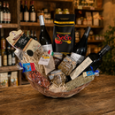Italienischer Luxus Geschenkkorb im handgefertigten Weidenkorb mit zehn Gourmet-Spezialitäten