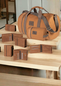 Italienische Reisetasche Leder Herren mit passenden Accessoires, Weekender Tasche aus Canvas und Echtleder, braune Reisetasche im Set mit Geldbörsen