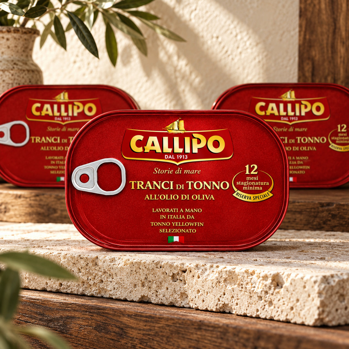 Callipo Riserva Speciale Thunfischstücke in einer rustikalen italienischen Feinkostboutique