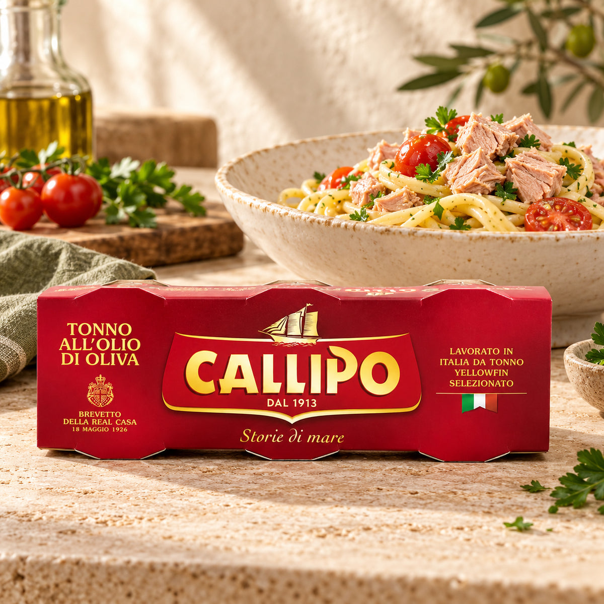 Callipo Thunfisch im roten 3er-Pack mit Linguine, Tomaten und Petersilie – Serviervorschlag