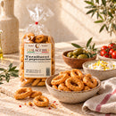 Tarallucci al Peperoncino Colacchio 250 g – Serviervorschlag zum Aperitivo mit Ricotta und Oliven