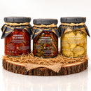 Sizilianische Antipasti 270g – Artischocken, Pomodori & mediterrane Feinkost aus Italien – Produktset auf der originalen Unterlage
