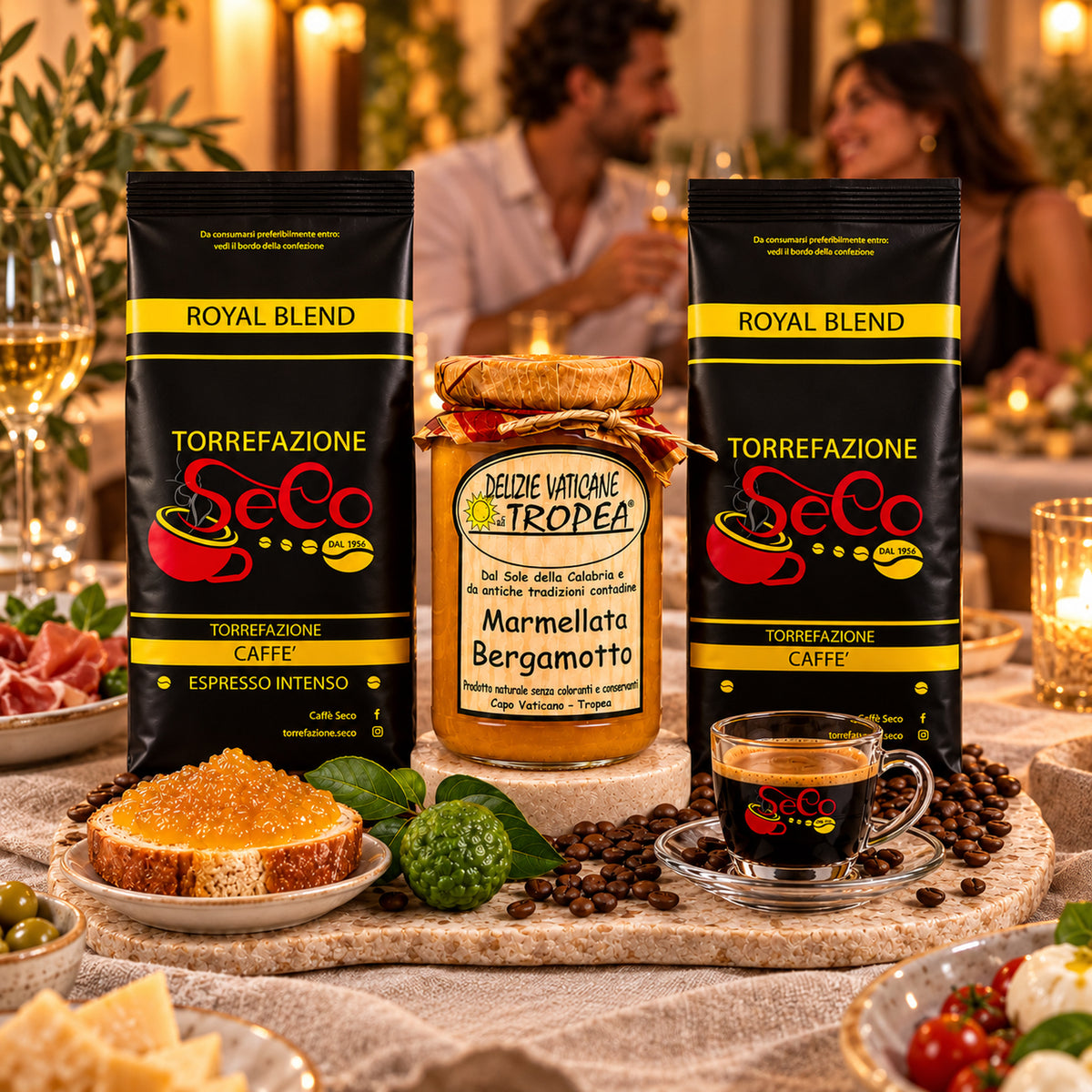 Espresso & Bergamotte Paket – Italienische Spezialitäten – Italienische Tischatmosphäre mit Gästen