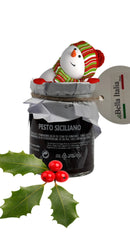 Pesto Siciliano – Italienisches Pesto aus Sizilien, perfekt für Pasta, festlich dekoriert mit Weihnachtsdetails, verfügbar im Bella Italia Store.