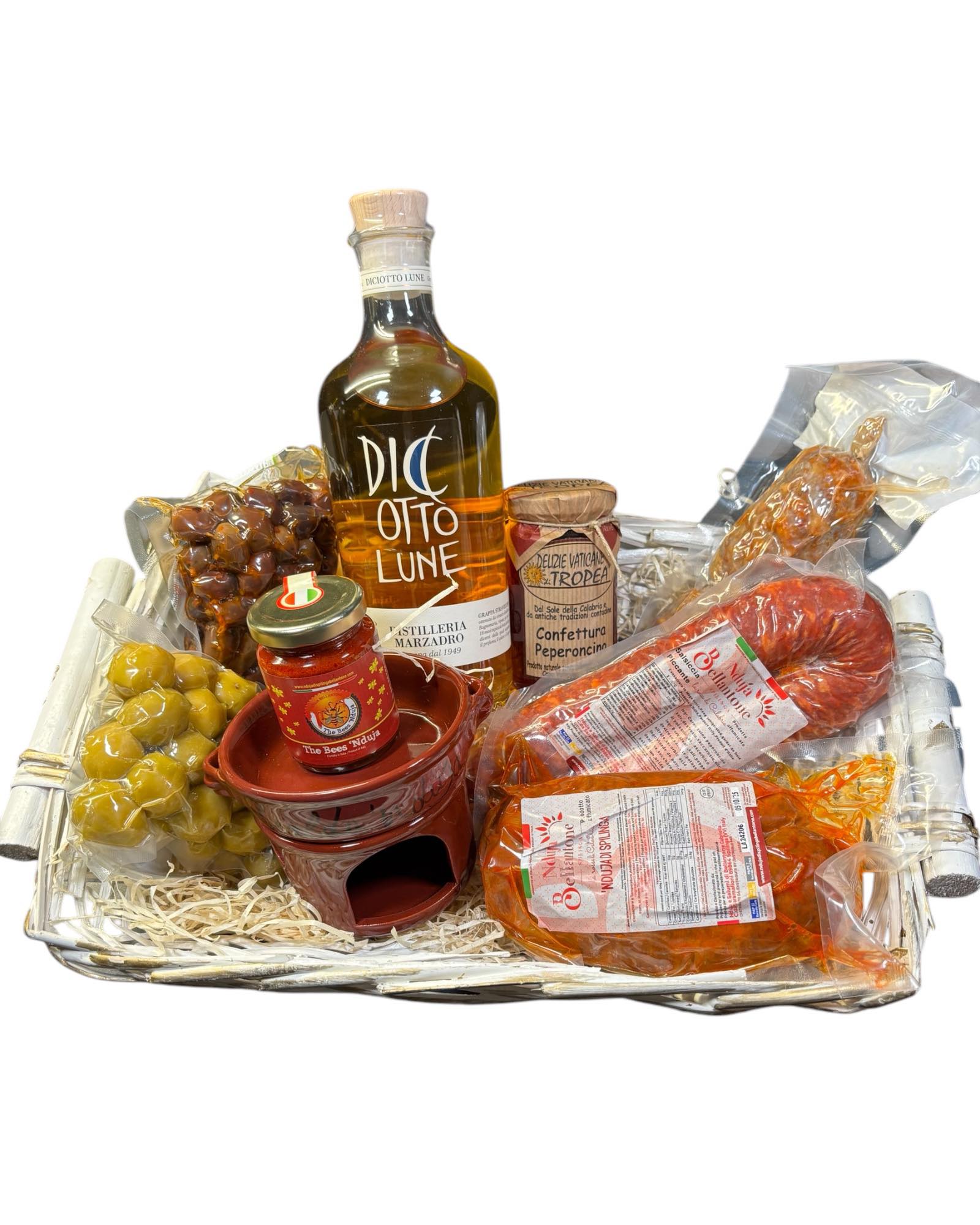 Rustikales Italienisches Paket mit Grappa – Exklusive Aromen aus Kalabrien (mit oder ohne Korb erhältlich) Bella Italia store Delikatessen Bella Italia store